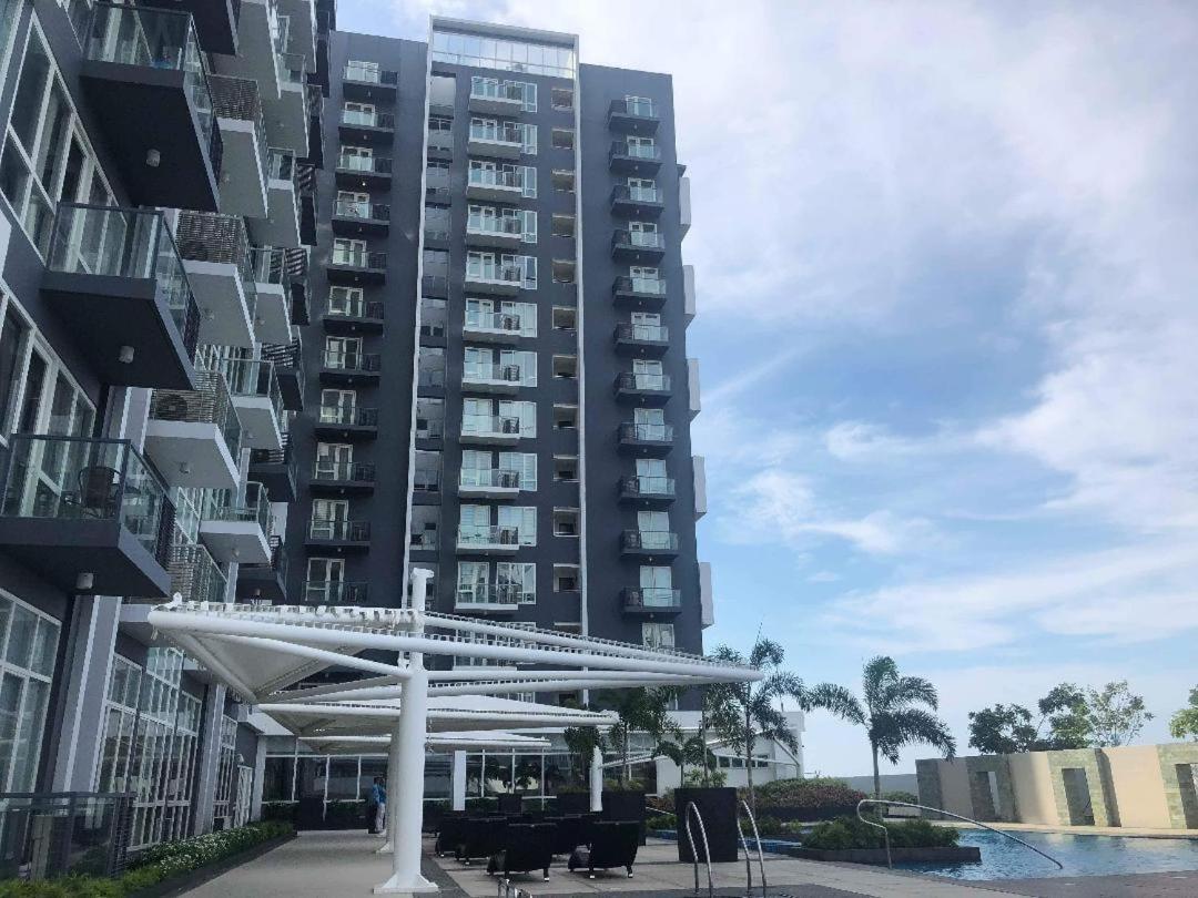 One Pacific Residence Condominium Tower C-16N Lapu-Lapu City Buitenkant foto